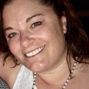 Meet your Posher, Emmanuelle